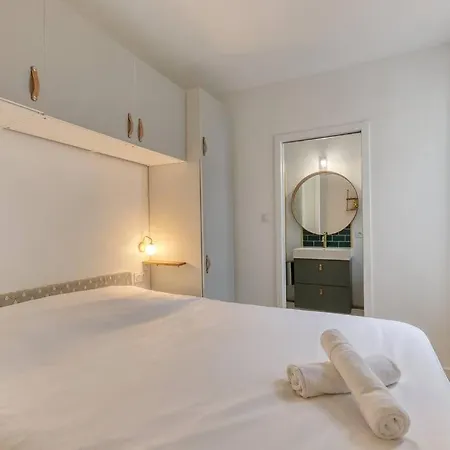 Coeur De : 30m² Douillet Avec Lit Queen Size * Parigi